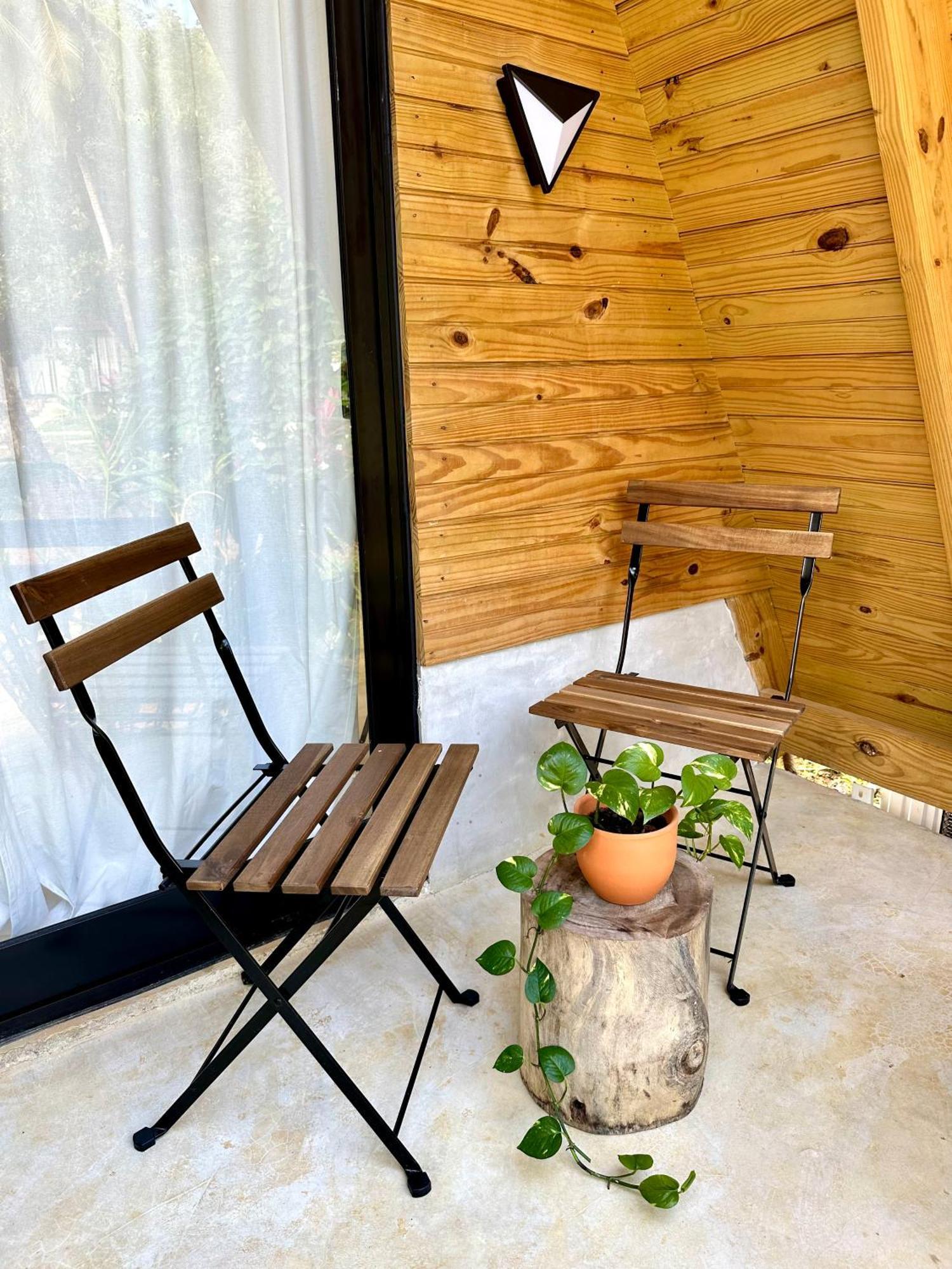 Leisy'S Garden Hostel & Rooms Samana エクステリア 写真