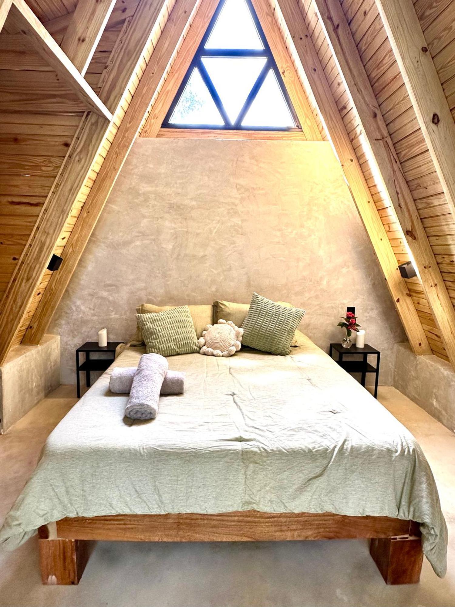Leisy'S Garden Hostel & Rooms Samana エクステリア 写真
